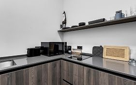 Brand-New Modern Studio